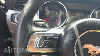 2017 Ford Mustang GT Premium Coupe – miniatura 23