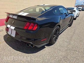 2017 Ford Mustang Shelby GT350 Coupe – miniatura 3