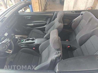 2017 Ford Mustang V6 Convertible – miniatura 11