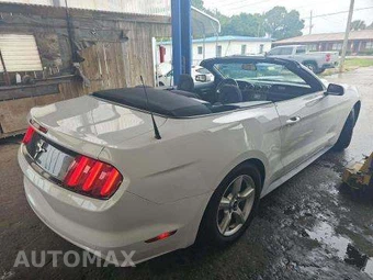2017 Ford Mustang V6 Convertible – miniatura 3