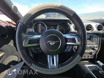 2017 Ford Mustang V6 Coupe - miniatura 10