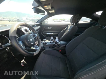 2017 Ford Mustang V6 Coupe - miniatura 7