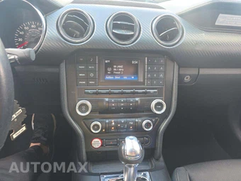 2017 Ford Mustang V6 Coupe - miniatura 10