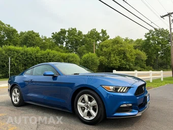 2017 Ford Mustang V6 Coupe