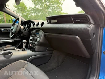 2017 Ford Mustang V6 Coupe - miniatura 12