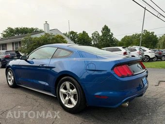 2017 Ford Mustang V6 Coupe - miniatura 6