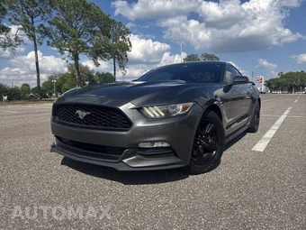 2017 Ford Mustang V6 Coupe - miniatura 4