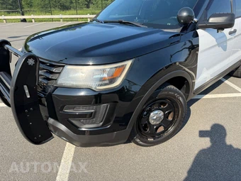 2017 Ford Police Interceptor Utility - miniatura 10