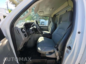 2017 Ford Super Duty E-350 Cutaway - miniatura 6