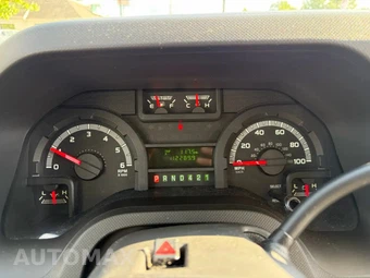2017 Ford Super Duty E-350 Cutaway DRW - miniatura 19