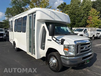 2017 Ford Super Duty E-350 Cutaway DRW - miniatura 6