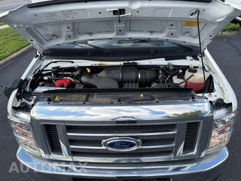 2017 Ford Super Duty E-350 Cutaway DRW - miniatura 64