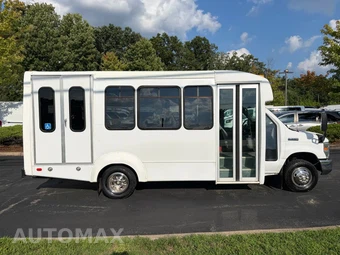 2017 Ford Super Duty E-350 Cutaway DRW - miniatura 7