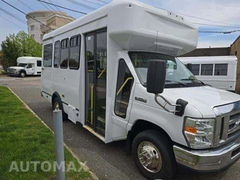 2017 Ford Super Duty E-350 Cutaway DRW - miniatura 4
