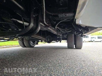 2017 Ford Super Duty E-350 Cutaway DRW - miniatura 7