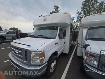 2017 Ford Super Duty E-350 Cutaway DRW