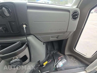 2017 Ford Super Duty E-350 Cutaway DRW - miniatura 18