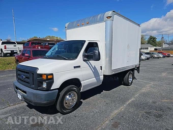 2017 Ford Super Duty E-350 Cutaway DRW - miniatura 2