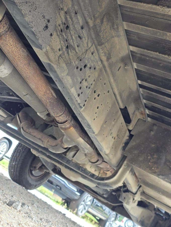 2017 Ford Super Duty E-350 Stripped Chassis DRW - miniatura 11