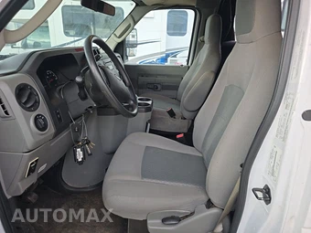 2017 Ford Super Duty E-450 Cutaway DRW 158.0" WB - miniatura 7