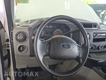 2017 Ford Super Duty E-450 Cutaway DRW – miniatura 10