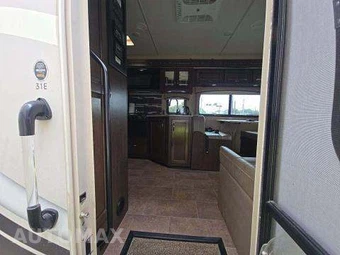 2017 Ford Super Duty E-450 Cutaway DRW - miniatura 14