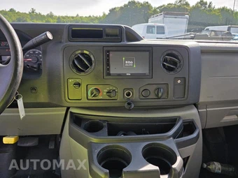 2017 Ford Super Duty E-450 Cutaway DRW - miniatura 4