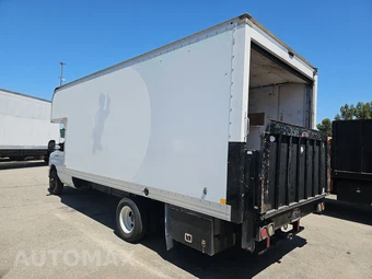 2017 Ford Super Duty E-450 Cutaway DRW – miniatura 6