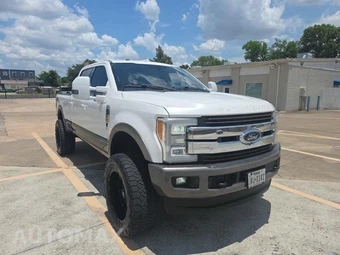2017 Ford Super Duty F-250 King Ranch Crew Cab Medium Bed - miniatura 3
