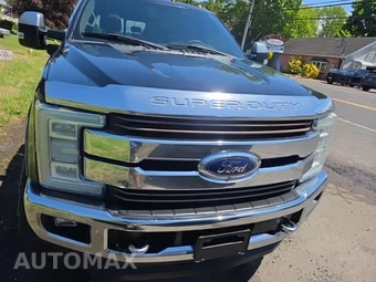 2017 Ford Super Duty F-250 King Ranch Crew Cab Medium Bed - miniatura 2
