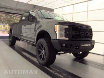 2017 Ford Super Duty F-250 Lariat Crew Cab Long Bed - miniatura 3