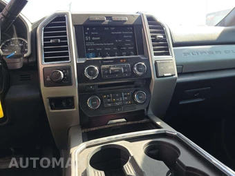 2017 Ford Super Duty F-250 Lariat Crew Cab Medium Bed - miniatura 10