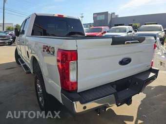 2017 Ford Super Duty F-250 Lariat Crew Cab Medium Bed - miniatura 2
