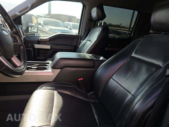 2017 Ford Super Duty F-250 Lariat Crew Cab Medium Bed - miniatura 6