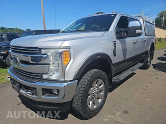 2017 Ford Super Duty F-250 Lariat Crew Cab Medium Bed