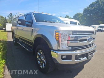 2017 Ford Super Duty F-250 Lariat Crew Cab Medium Bed - miniatura 4