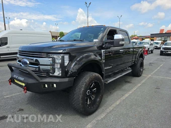 2017 Ford Super Duty F-250 Lariat Crew Cab Medium Bed