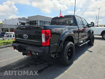 2017 Ford Super Duty F-250 Lariat Crew Cab Medium Bed - miniatura 3