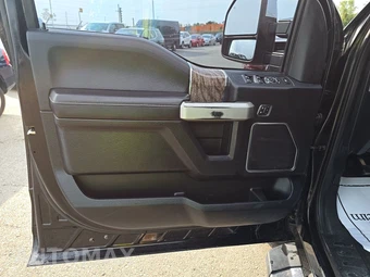 2017 Ford Super Duty F-250 Lariat Crew Cab Medium Bed - miniatura 9
