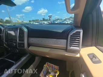 2017 Ford Super Duty F-250 Lariat Crew Cab Medium Bed - miniatura 16