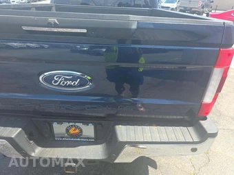 2017 Ford Super Duty F-250 Lariat Crew Cab Medium Bed - miniatura 20
