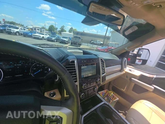 2017 Ford Super Duty F-250 Lariat Crew Cab Medium Bed - miniatura 7