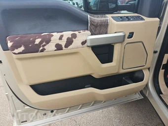 2017 Ford Super Duty F-250 Lariat Crew Cab Medium Bed - miniatura 15