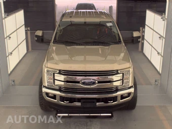 2017 Ford Super Duty F-250 Lariat Crew Cab Medium Bed - miniatura 2