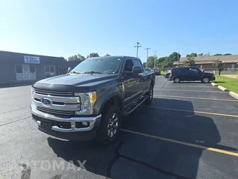 2017 Ford Super Duty F-250 Lariat Crew Cab Medium Bed