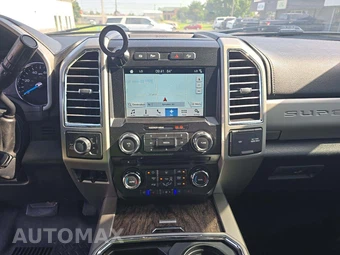 2017 Ford Super Duty F-250 Lariat Crew Cab Medium Bed - miniatura 7