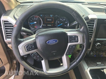 2017 Ford Super Duty F-250 Lariat Crew Cab Medium Bed - miniatura 10