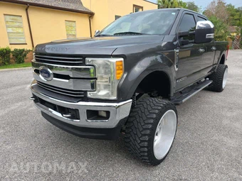 2017 Ford Super Duty F-250 Lariat Crew Cab Medium Bed