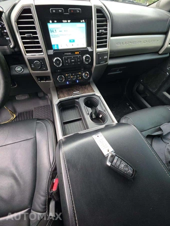 2017 Ford Super Duty F-250 Lariat Crew Cab Medium Bed - miniatura 10