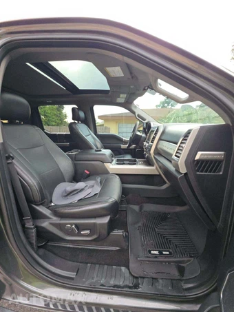 2017 Ford Super Duty F-250 Lariat Crew Cab Medium Bed - miniatura 18